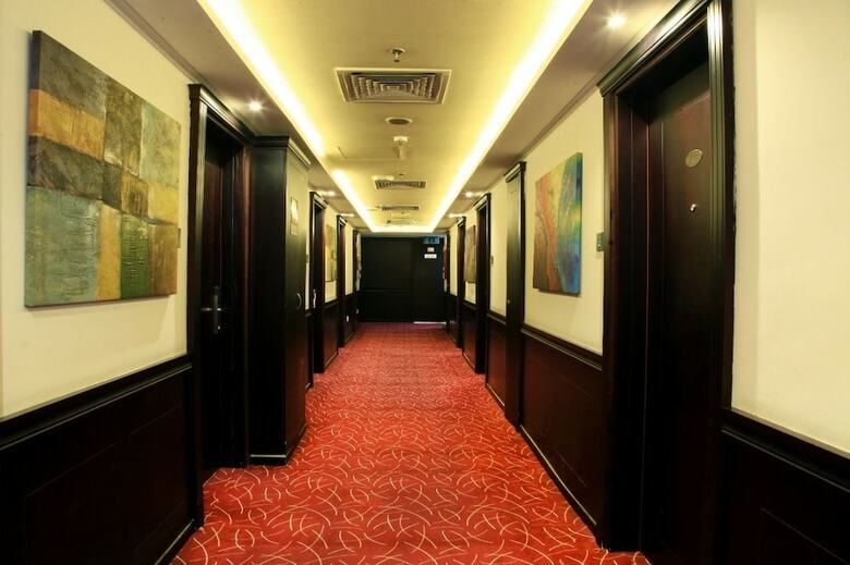 Dream Palace Hotel