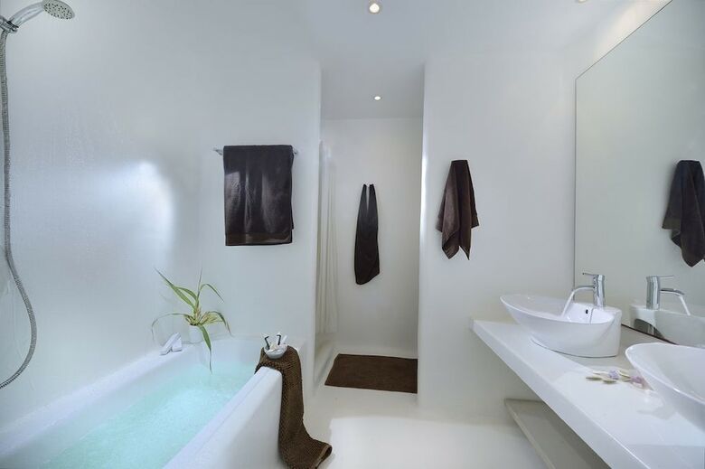 Luxurious 7 Bedroom Villa In Fokos Beach