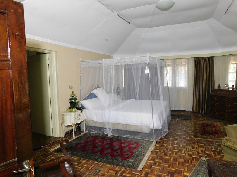 Bed & Breakfast Regal Suites - Kenya