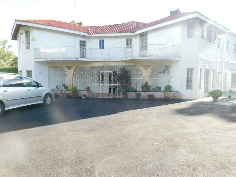 Bed & Breakfast Regal Suites - Kenya