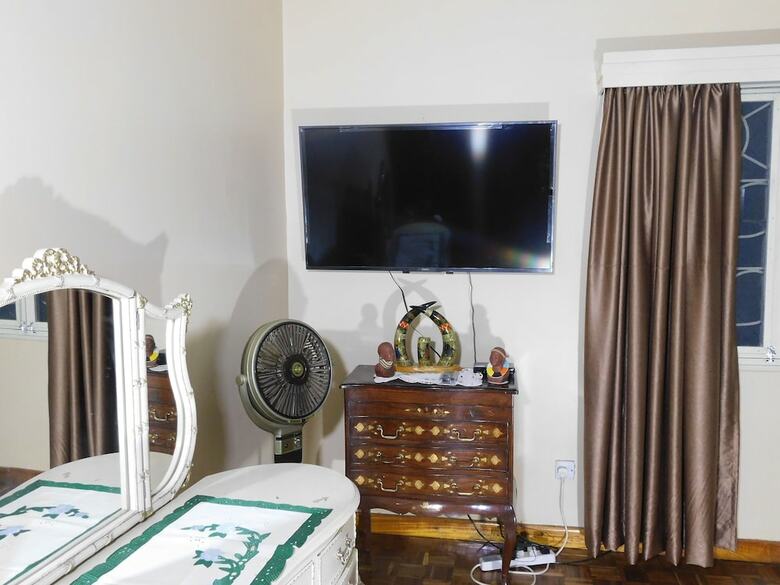 Bed & Breakfast Regal Suites - Kenya