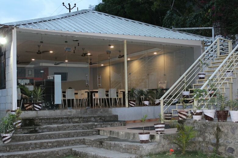 Hotel Nature's Valley Resort