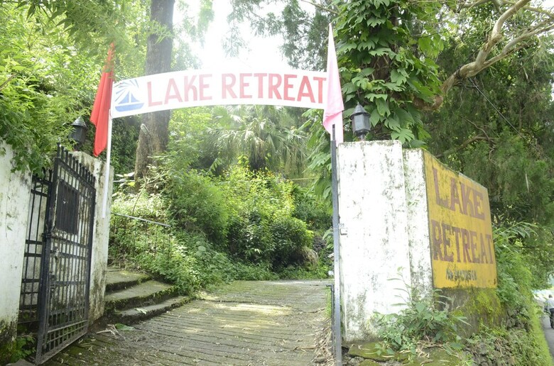Hotel Lake Retreat Bhimtal