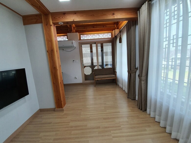 Navillera Hanok Pension