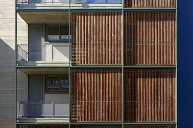 Apartamentos Athens Bluebuilding