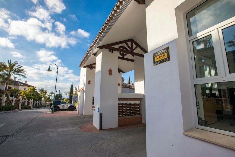 Oleholidays Apart Los Monteros-palm Beach 6a0 A 50m Playa