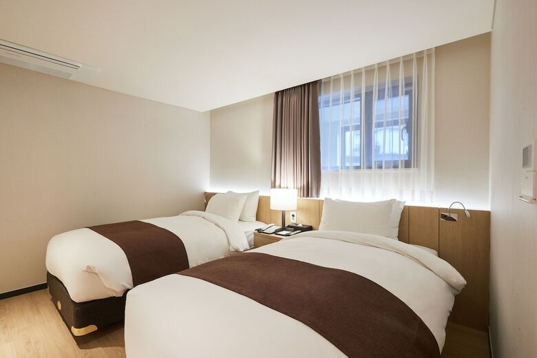 Eden Paradise Hotel