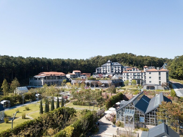 Eden Paradise Hotel