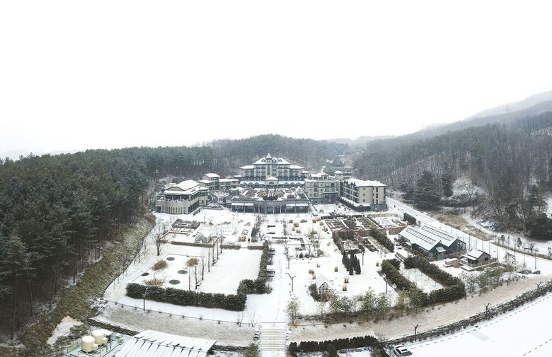 Eden Paradise Hotel