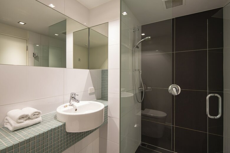 Panorama Terrace Apartments, Element Escapes