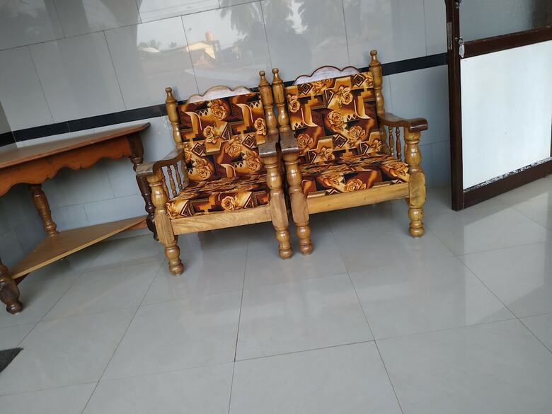 Hotel Iroomz Savitri Guest House
