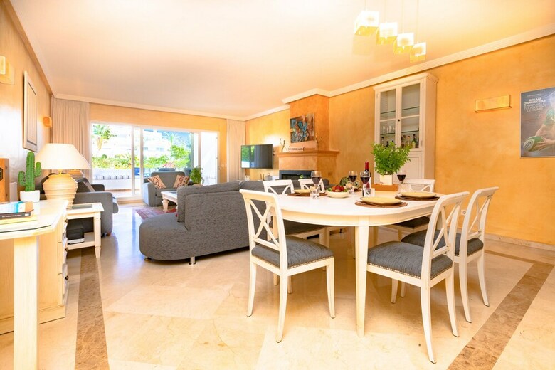 Oleholidays Apart. Los Monteros-palm Beach 8b0 A 50 M Playa