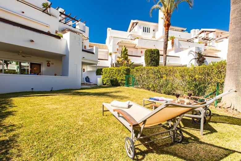 Oleholidays Apart. Los Monteros-palm Beach 8b0 A 50 M Playa