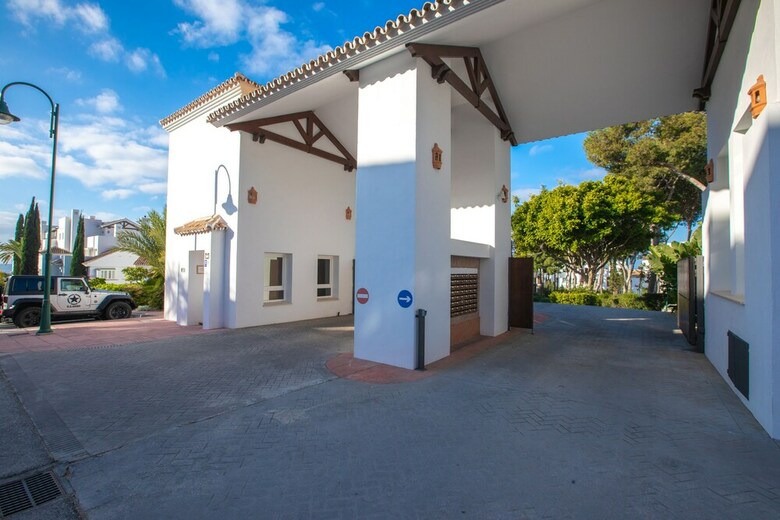Oleholidays Apart. Los Monteros-palm Beach 8b0 A 50 M Playa