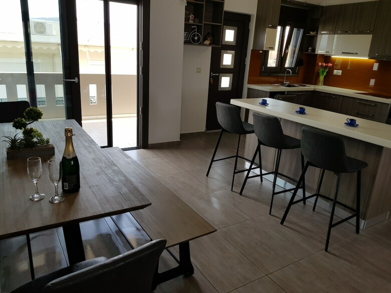 Hotel Angela's Sea View 3 Bd House