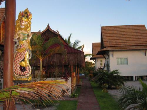Hostal Pousada Thai Bungalows