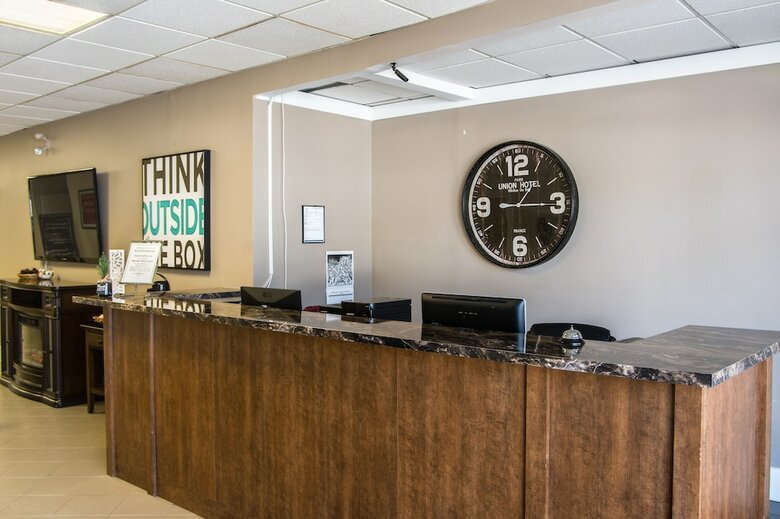 Northwood Plaza Hotel