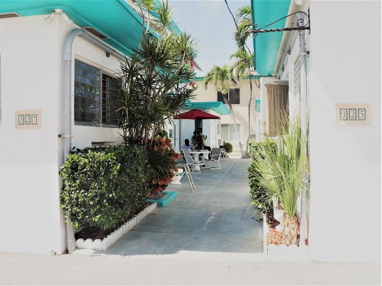 Hotel Tania Inn