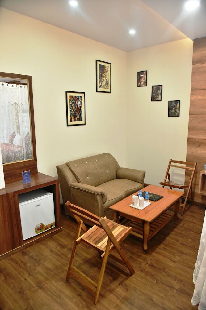 Hotel Dewan Palace Dharamshala