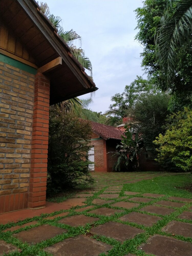 Hotel Cabanas Del Parque