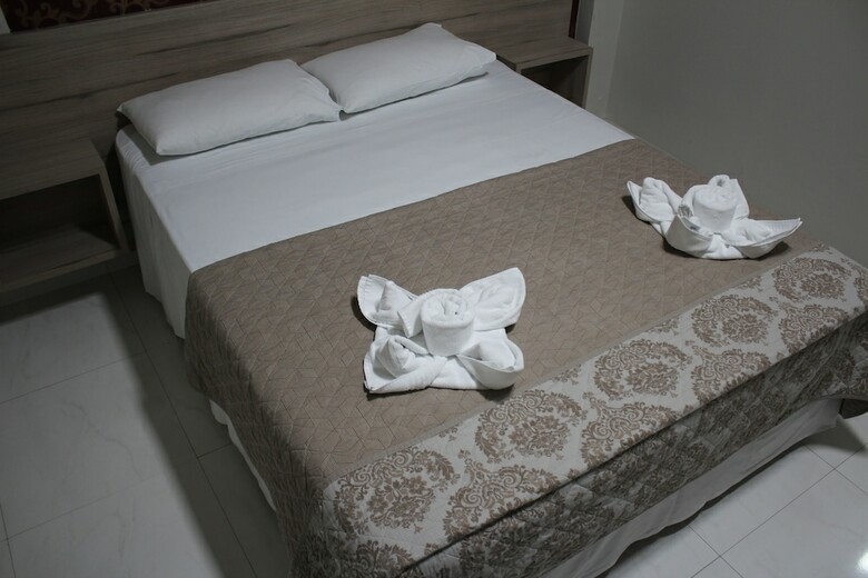 Aj Hotel
