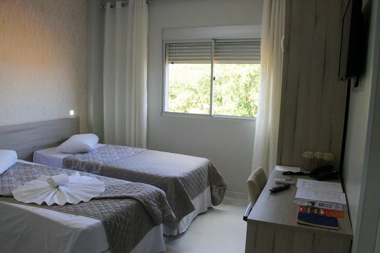 Aj Hotel