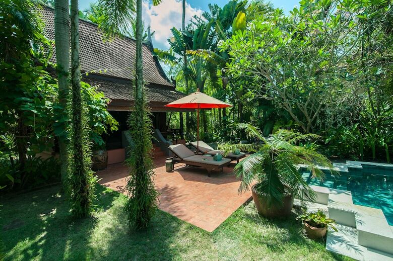 Stylish & Authentic Thai House Right On The Beach!