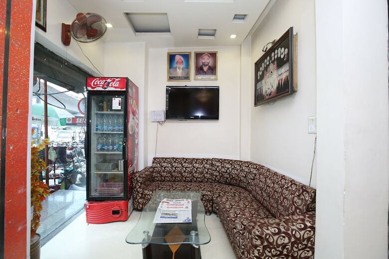 Oyo 18599 Hotel Rc Residency