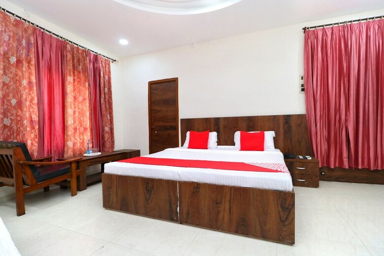 Hotel Oyo 24116 A One Home Stay