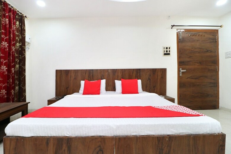 Hotel Oyo 24116 A One Home Stay