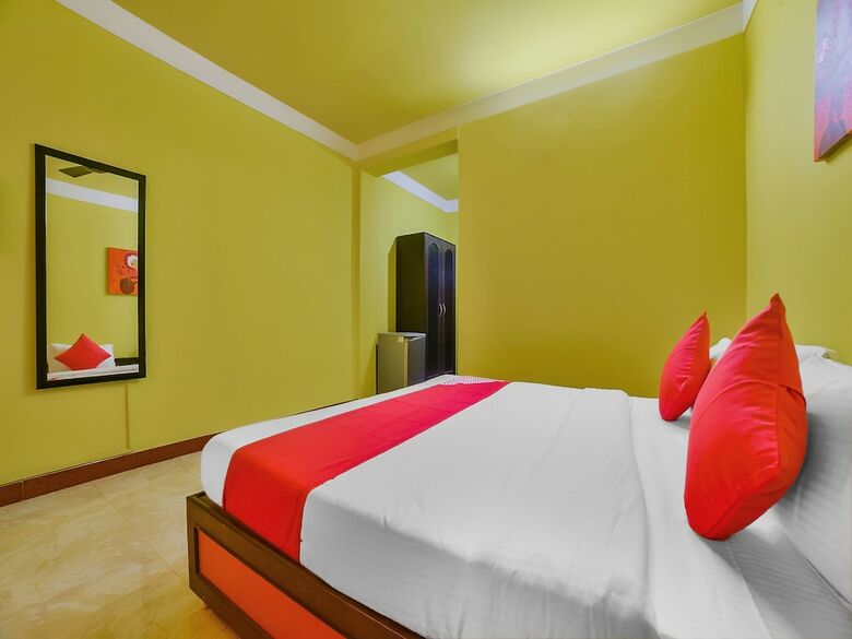 Hotel Oyo 28321 Nirvaah Calangute Beach Front