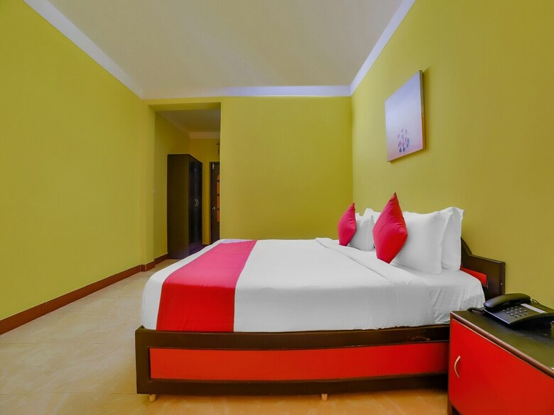 Hotel Oyo 28321 Nirvaah Calangute Beach Front