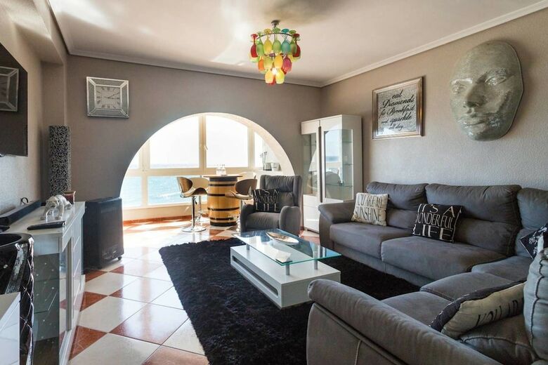 Luxury Sea View Apartment