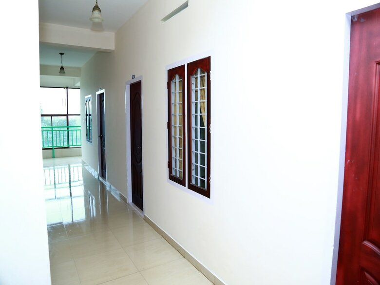 Hotel Oyo 15548 Mackal Residency
