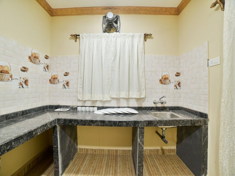 Hotel Oyo 29017 Ruby Residency