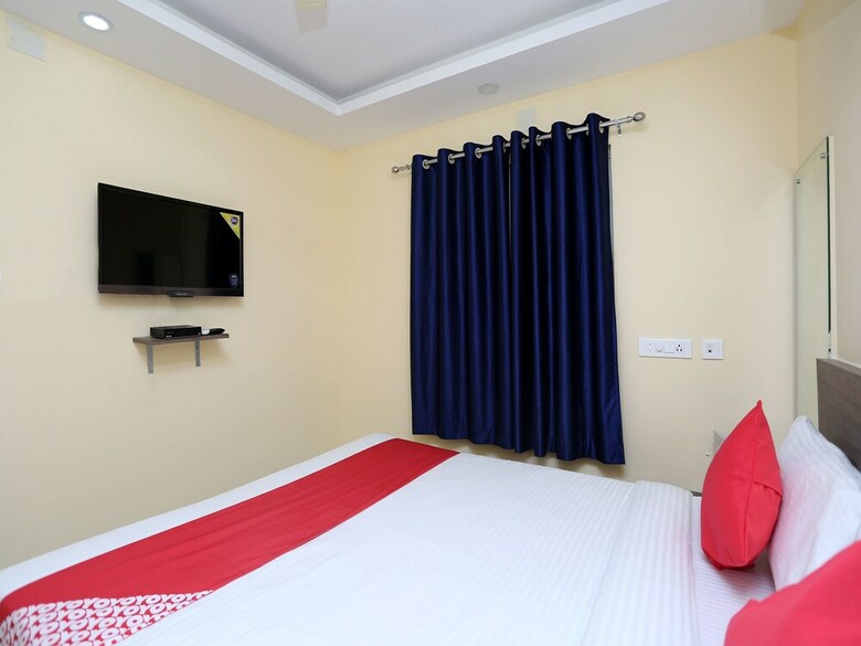 Hotel Oyo 15441 Apollo Paradise Guest House