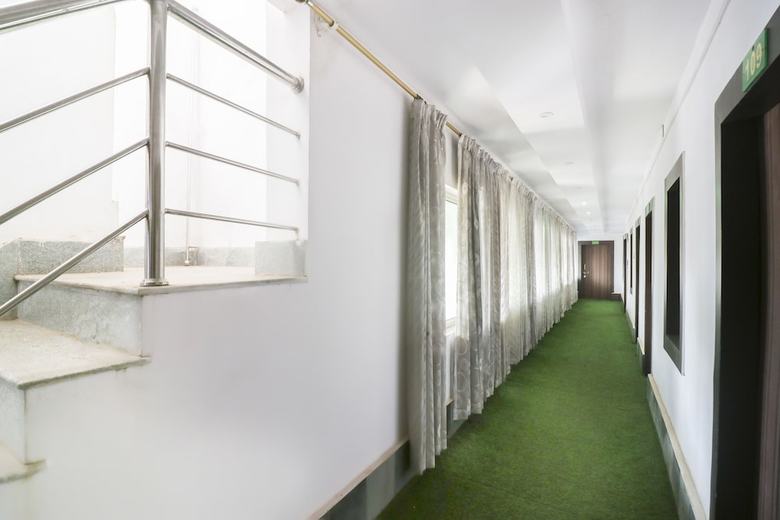 Oyo 18658 Hotel Royal Green