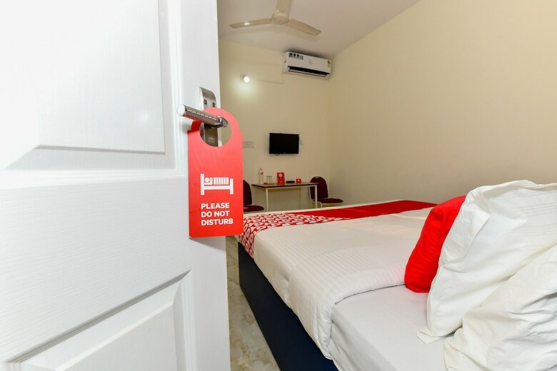 Hotel Oyo 26488 Athani Residency