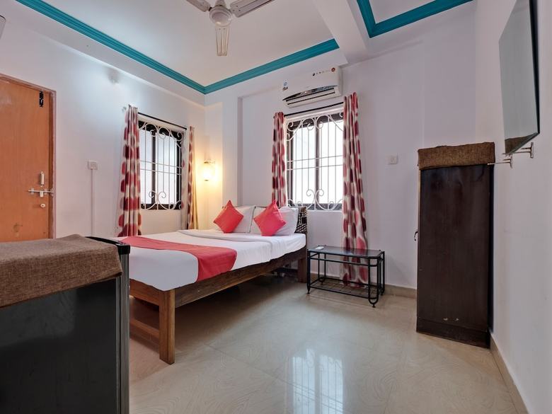 Hotel Oyo 3400 Waves 18