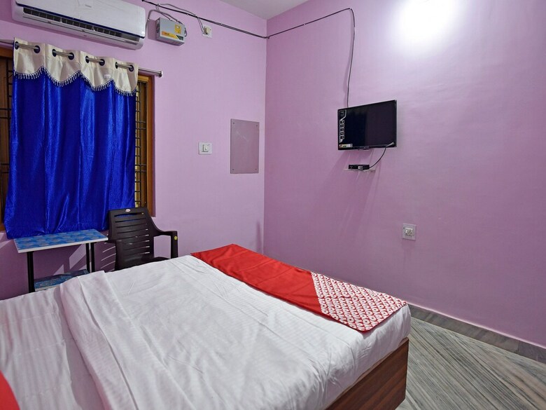 Hotel Oyo 14712 The New Garden Inn