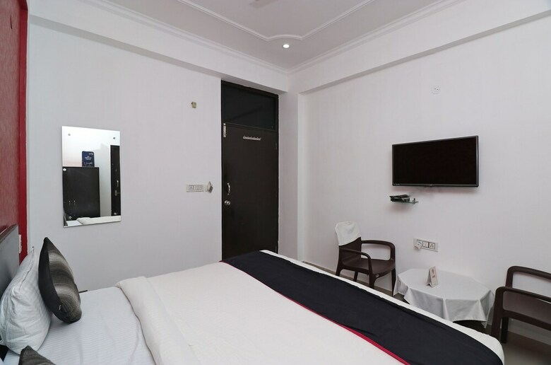 Hotel Oyo 22711 Rajni Guest House