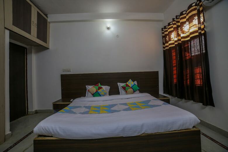 Oyo Home 16423 Spacious 3bhk