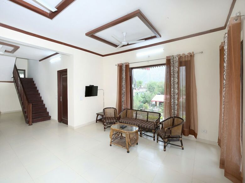 Oyo Home 13529 Exotic 3bhk