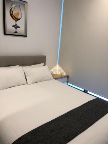 Mid City Apartment