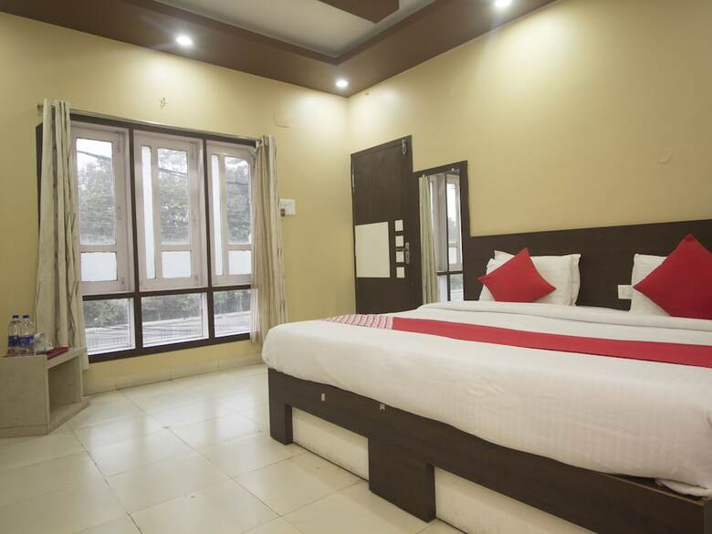 Oyo 13521 Sudhriti Hotel