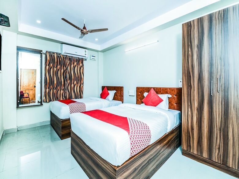 Oyo 26559 Renuka Hotels