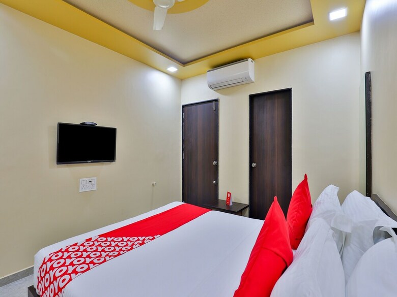 Oyo 17339 Hotel Daksh Somnath