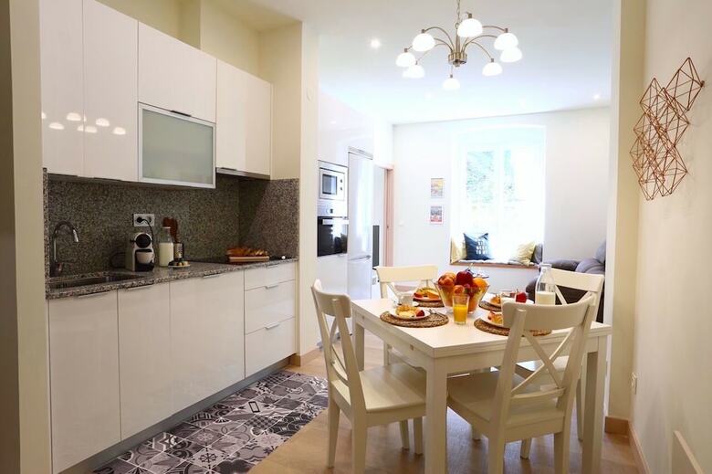 Bartolome Suite Apartment