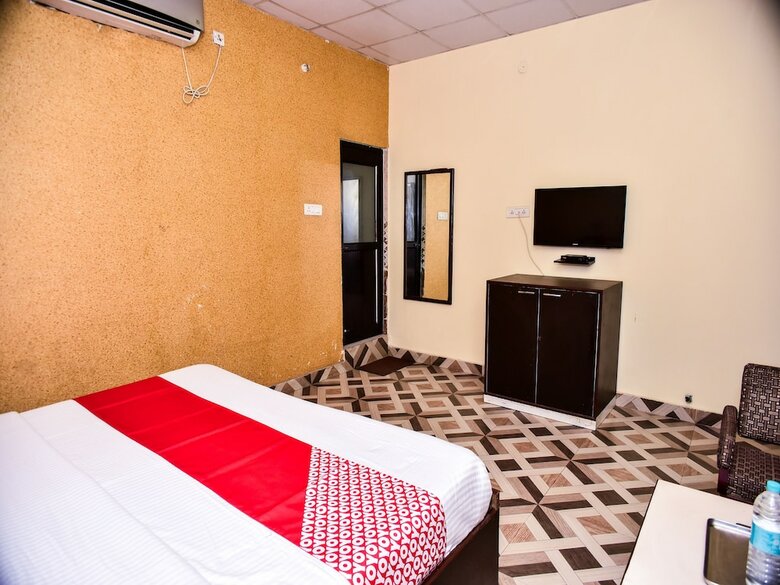 Oyo 24840 Hotel Ashiana Farm