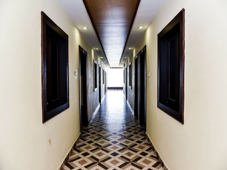 Oyo 24840 Hotel Ashiana Farm